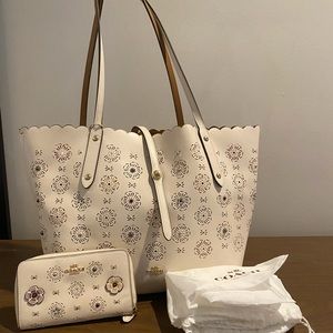 COACH tote & wallet Chalk leather flower laser cut